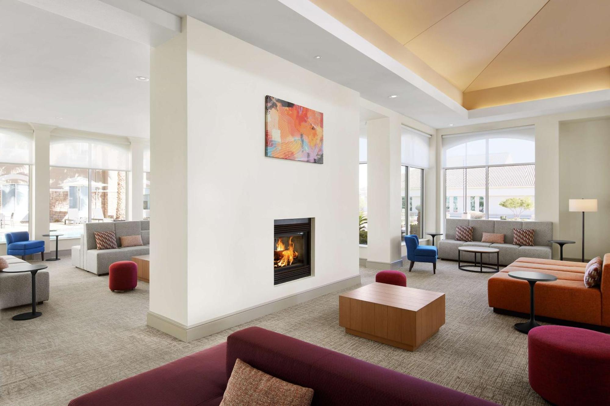 Hilton Garden Inn Las Vegas/Henderson Bagian luar foto